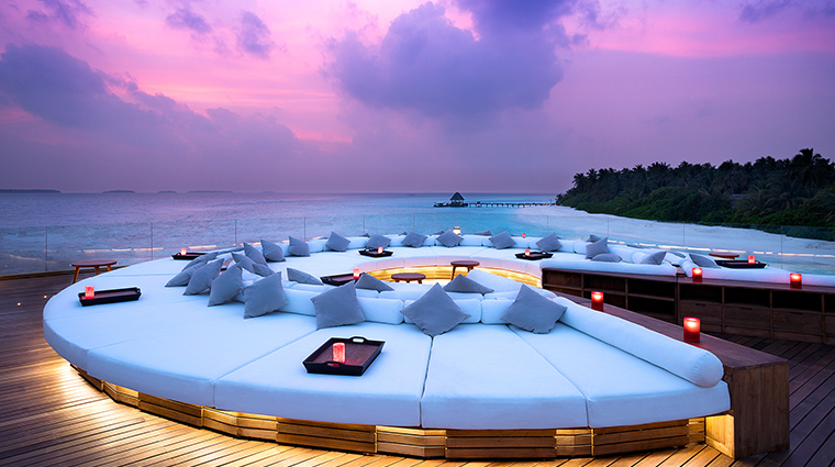 anantara kihavah maldives villas SKY sunset