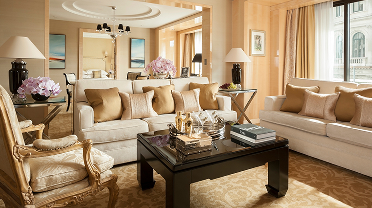 four seasons hotel london at park lane living room