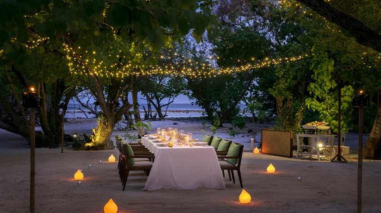four seasons resort maldives at kuda huraa beach dining2023