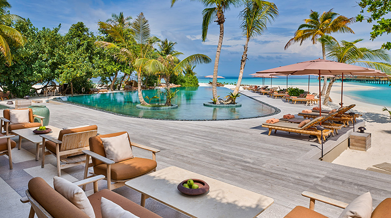 joali maldives mura main pool