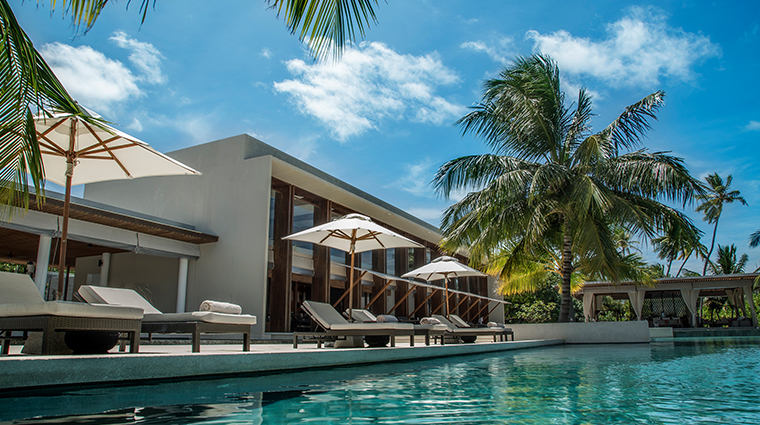 park hyatt maldives hadahaa pool loungers