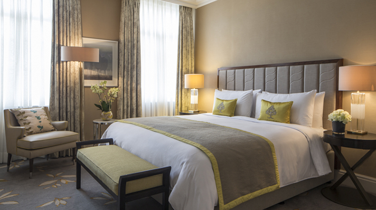 Property GrosvenorHouse Hotel GuestroomSuite ExecutiveSuiteBedroom MarriottInternationalInc