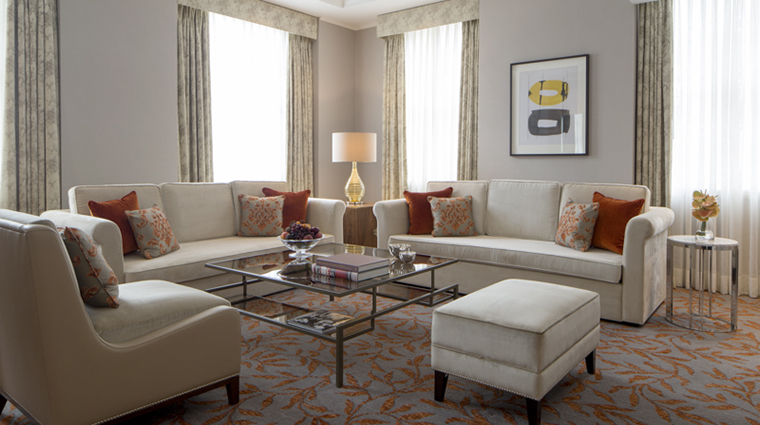 Property GrosvenorHouse Hotel GuestroomSuite ParkViewSuiteLivingRoom MarriottInternationalInc