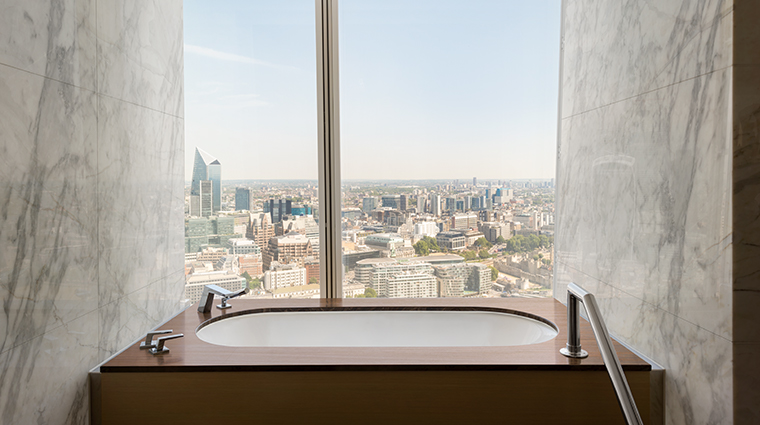 shangri la hotel at the shard london suite bathroom