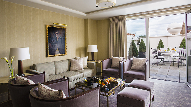 the beaumont terrace suite sitting room