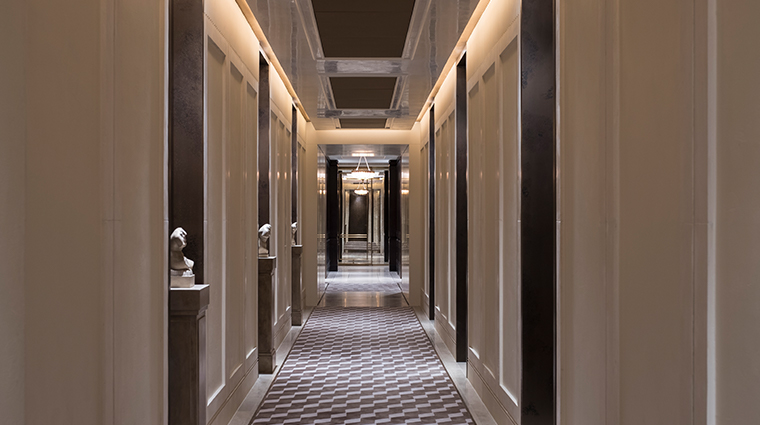 the lanesborough club spa corridor