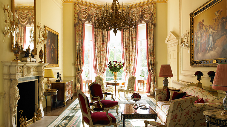 the ritz london royal suite sitting room