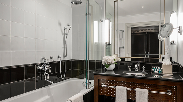 the sofitel london st james luxury room bathroom