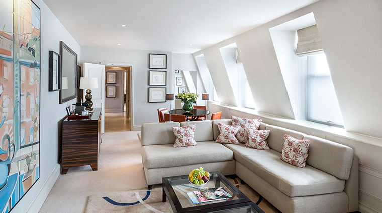 the stafford london Mews penthouse suite living room