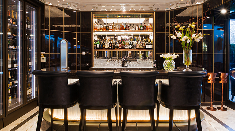 the wellesley knightsbridge a luxury collection hotel crystal bar seating